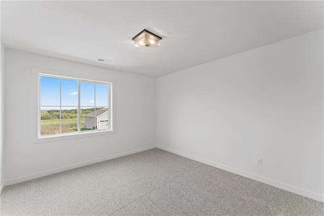 $404,500 | 2004 Southeast Oak Ridge Drive, Oak Grove, MO 64075