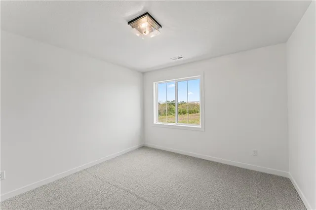 $404,500 | 2004 Southeast Oak Ridge Drive, Oak Grove, MO 64075