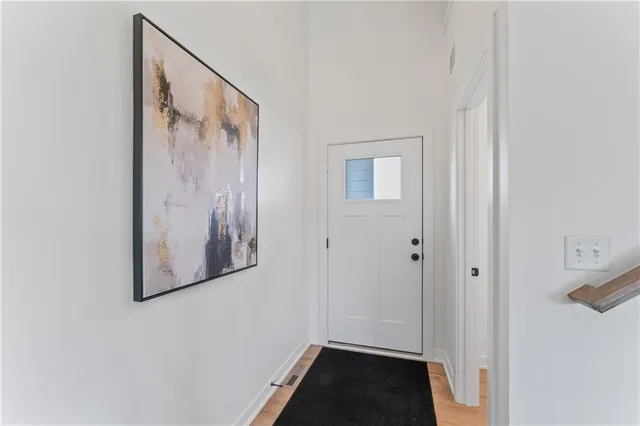 $404,500 | 2004 Southeast Oak Ridge Drive, Oak Grove, MO 64075