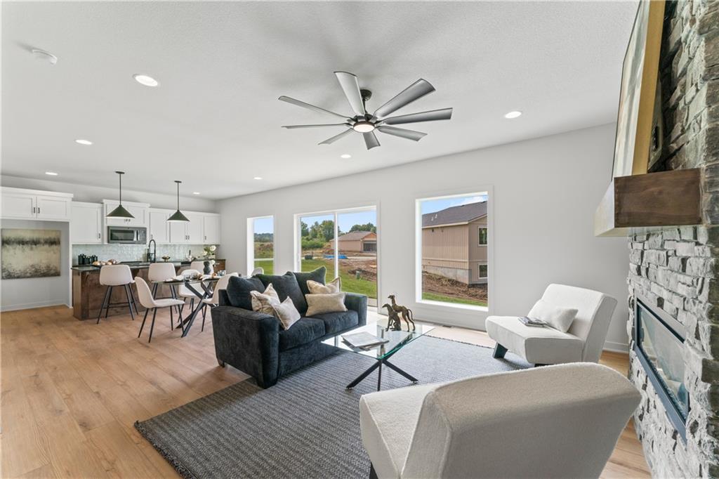 2004 Southeast Oak Ridge Drive Oak Grove, MO 64075 - Photo 6 of 43