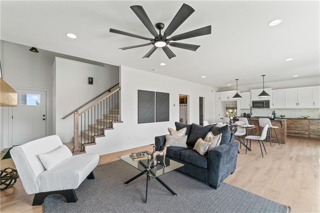 2004 Southeast Oak Ridge Drive Oak Grove, MO 64075 - Photo 10 of 43