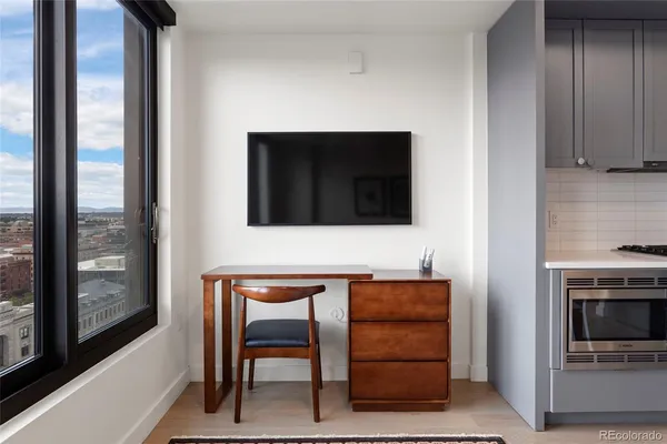 $2,800 | 1750 Wewatta Street, Unit 1526, Denver, CO 80202