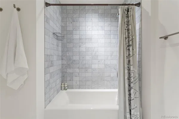 $2,800 | 1750 Wewatta Street, Unit 1526, Denver, CO 80202