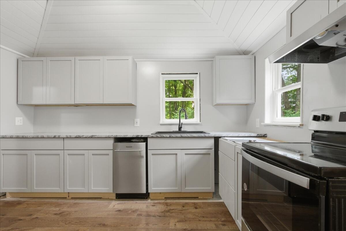 182 Manley Road Auburn, ME 04210 - Photo 12 of 52 29-DSC01054
