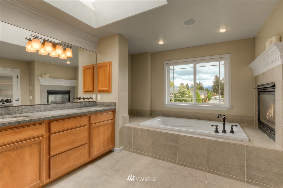 6739 Southeast 2nd Street Renton, WA 98059 - Photo 14 of 25