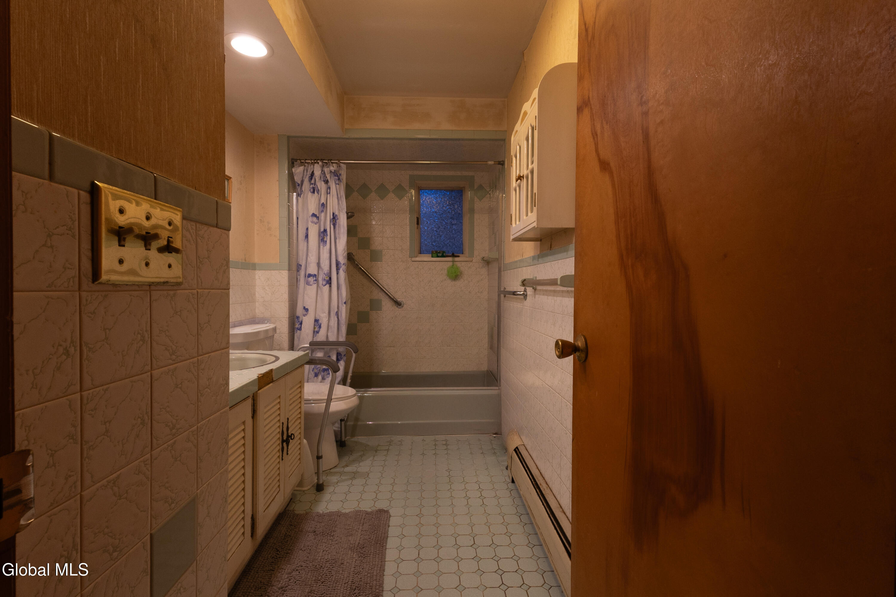 106 Country Ridge Court Amsterdam, NY 12010 - Photo 13 of 20 106CountryRidge-11