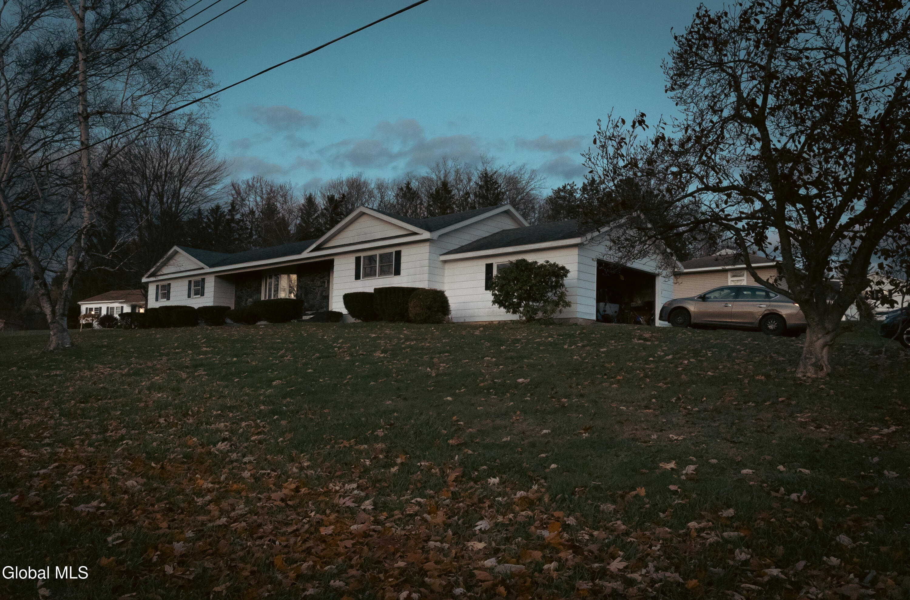 106 Country Ridge Court Amsterdam, NY 12010 - Photo 14 of 20 106CountryRidge-6