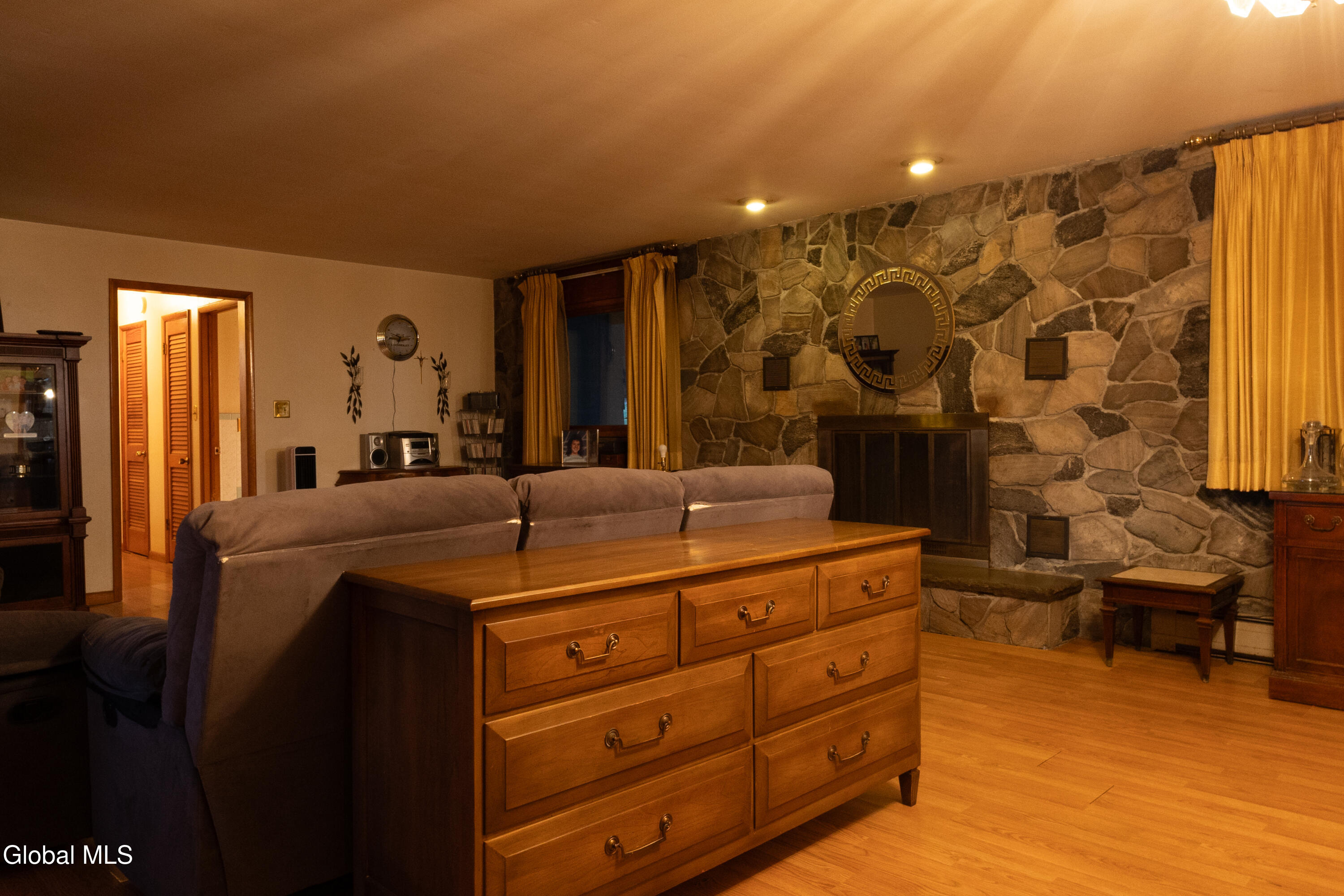 106 Country Ridge Court Amsterdam, NY 12010 - Photo 4 of 20 106CountryRidge-7