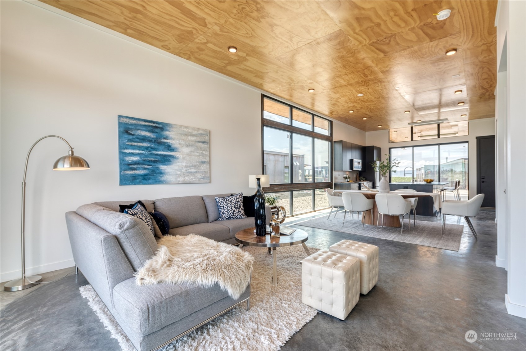 232 (lot 31) Nw Rattlesnake Point Road Quincy, WA 98848 - Photo 16 of 37 a living room with furniture and a large window