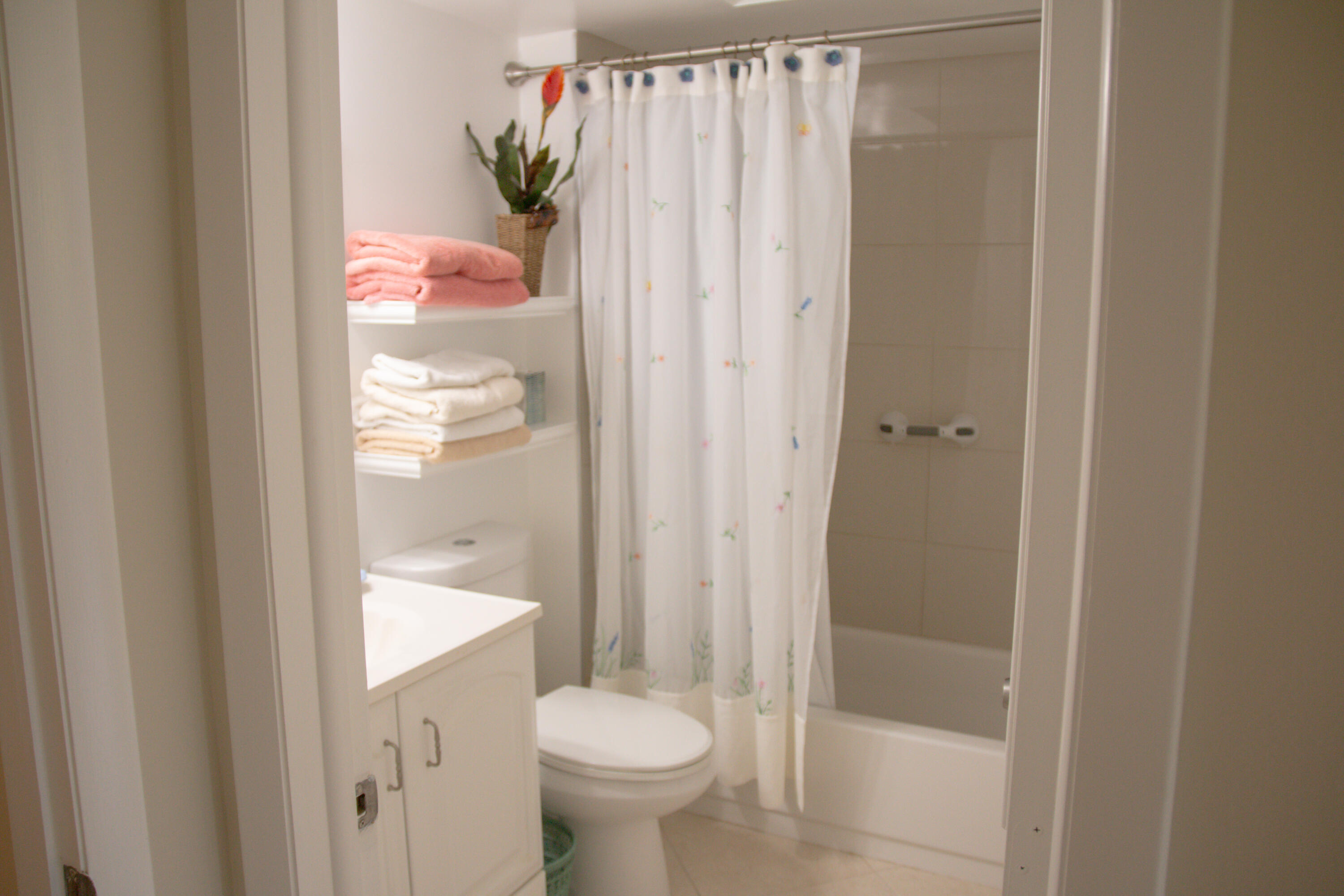 277 North Ocean Boulevard, Unit 304 Boca Raton, FL 33432 - Photo 38 of 40 _MG_8033