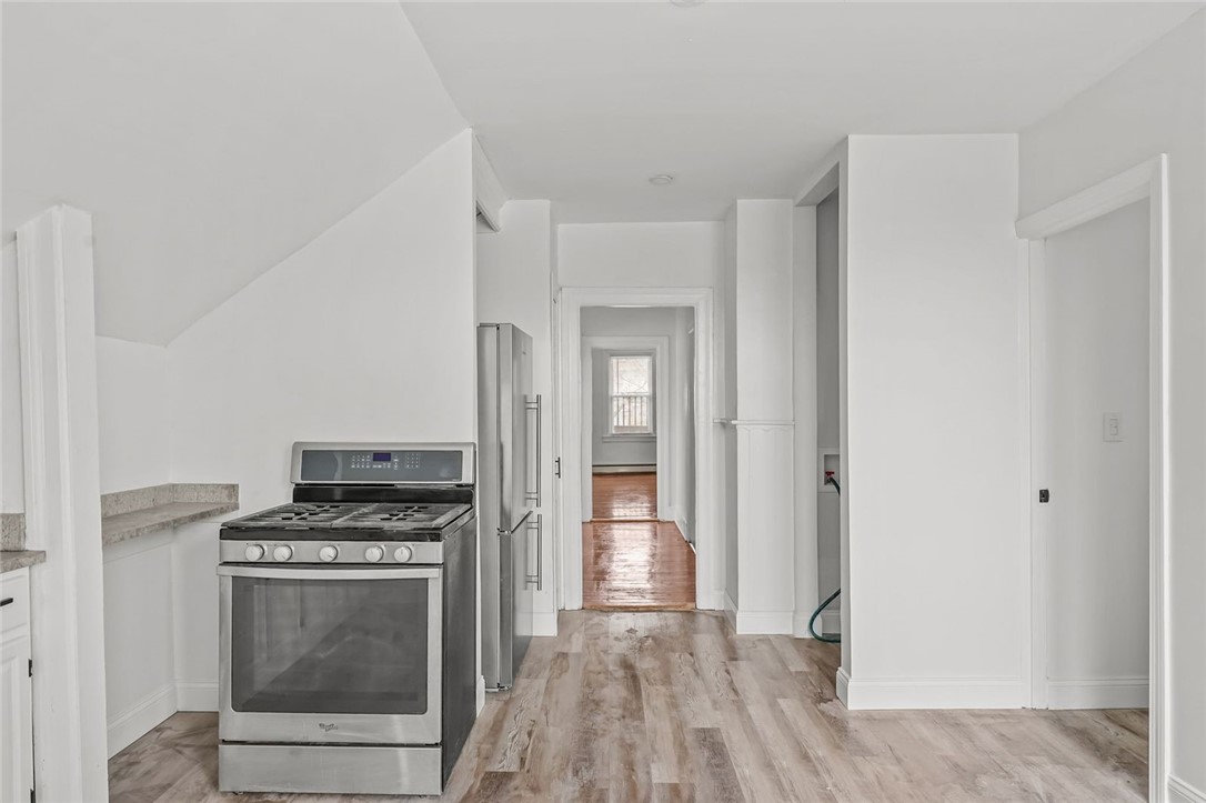 123 Radcliffe Avenue, Unit 3 Providence, RI 02908 - Photo 7 of 27