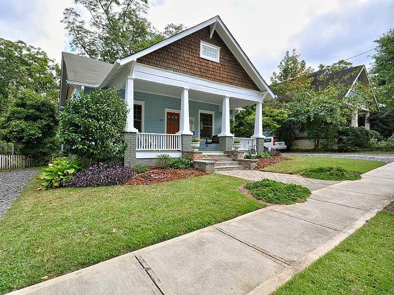Exterior Front. CLICK the HomeScenes.com Virtual Tour link above (VT), to View the REALLY BIG SHOW in High Resolution!