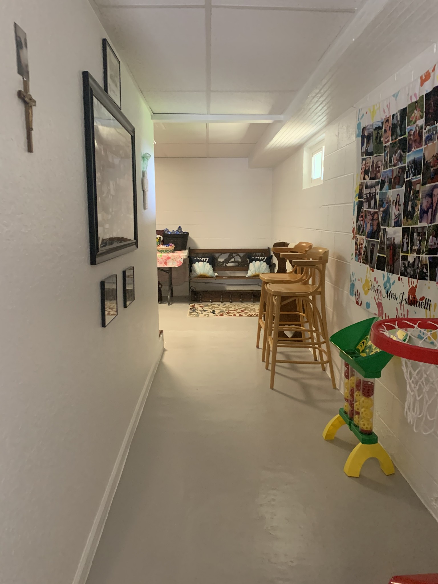 975 Rolling Acres Road Smithville, TN 37166 - Photo 22 of 26 a living room with furniture and a flat screen tv
