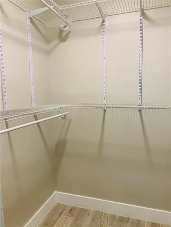 $1,800 | 942 Lenox Avenue, Unit 5, Miami Beach, FL 33139