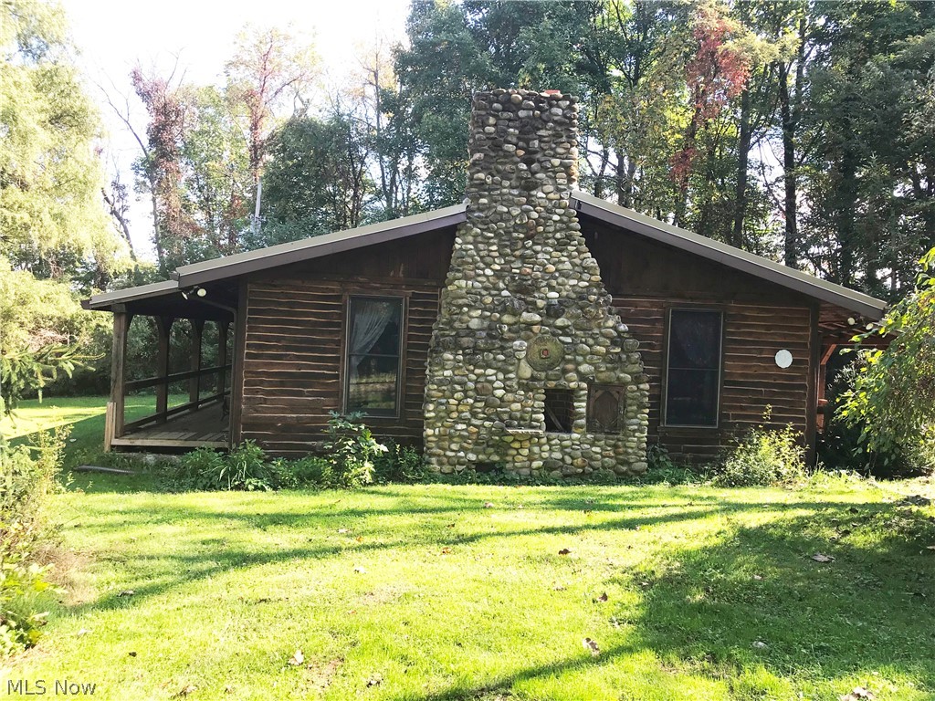 465 May Valley Road Southwest New Philadelphia, OH 44663 - Photo 4 of 33 Gallery Image 4