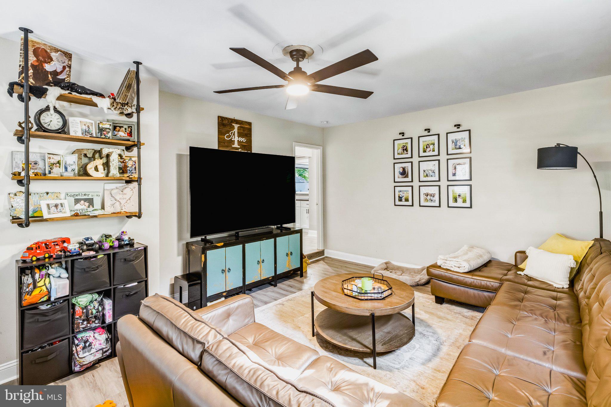 14 Tuckerton Road Shamong, NJ 08088 - Photo 15 of 27 Modern living space with cozy charm.