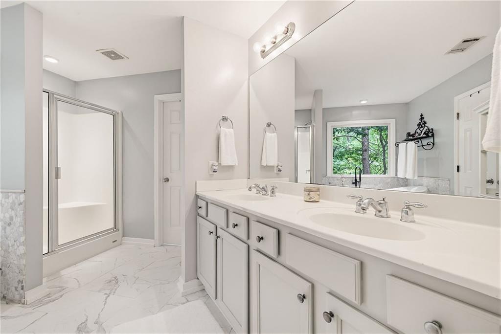 3560 Ridge Drive Gainesville, GA 30501 - Photo 14 of 34