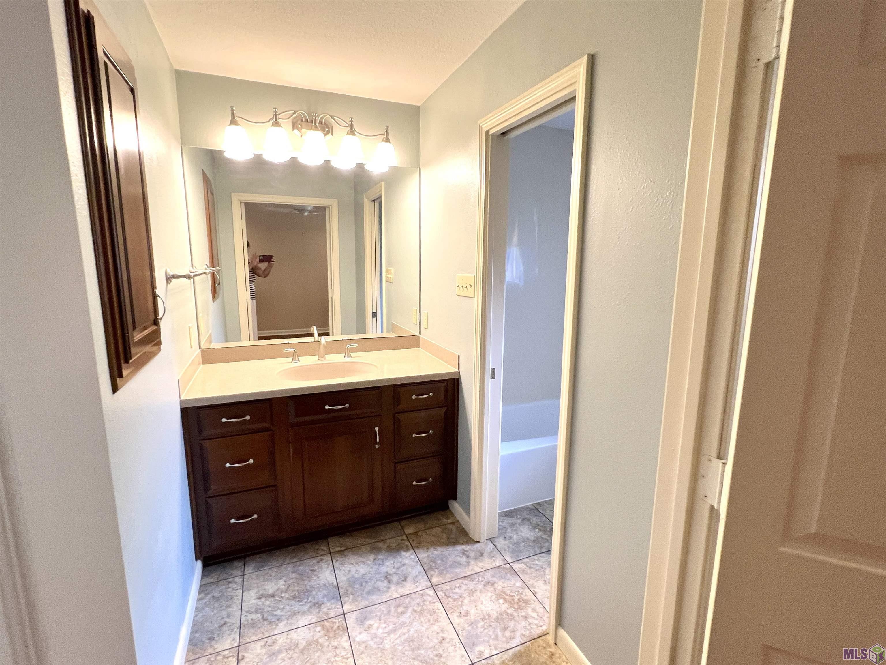 40112 Ronda Avenue Prairieville, LA 70769 - Photo 24 of 44 Gallery Image 24