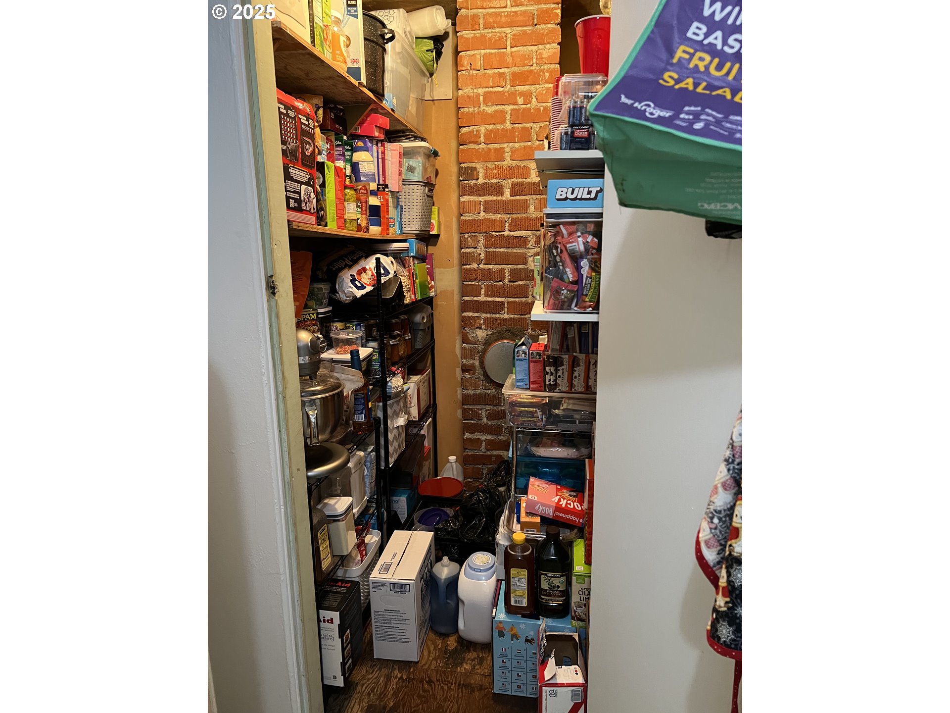 520 Southeast Hillcrest Road John Day, OR 97845 - Photo 6 of 7 a view of street