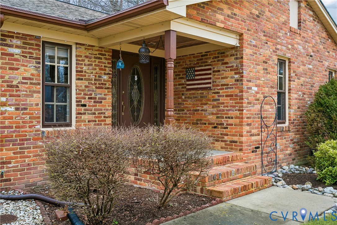 504 Meadowfield Road Yorktown, VA 23692 - Photo 6 of 45