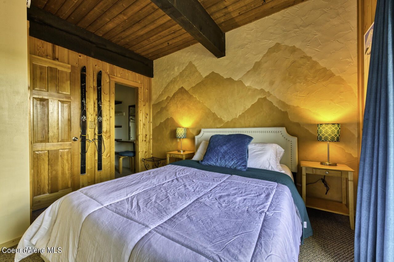 384 Parallel Run Sandpoint, ID 83864 - Photo 18 of 21 Bedroom 2