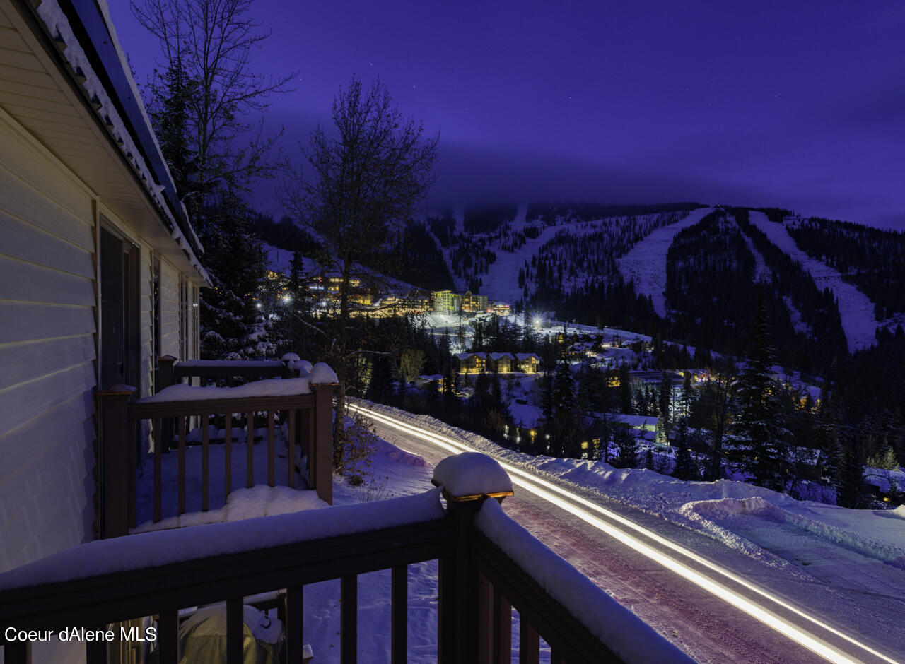 384 Parallel Run Sandpoint, ID 83864 - Photo 4 of 21 Winter night view
