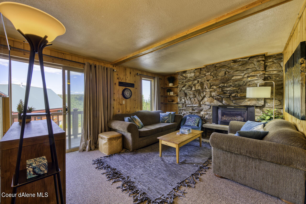 384 Parallel Run Sandpoint, ID 83864 - Photo 7 of 21 Cozy cabin finishes