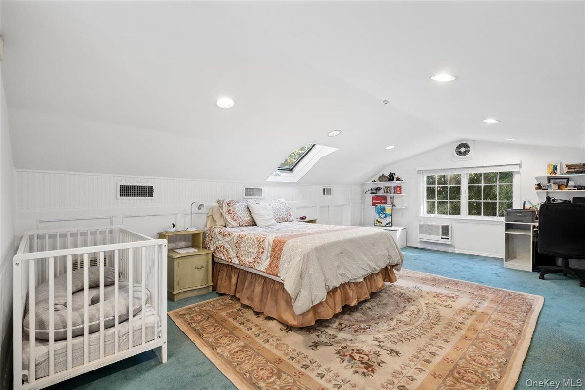 372 Fort Hill Road Scarsdale, NY 10583 - Photo 22 of 40