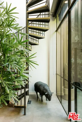 $7,950,000 | 657 Milwood Avenue, Venice, CA 90291