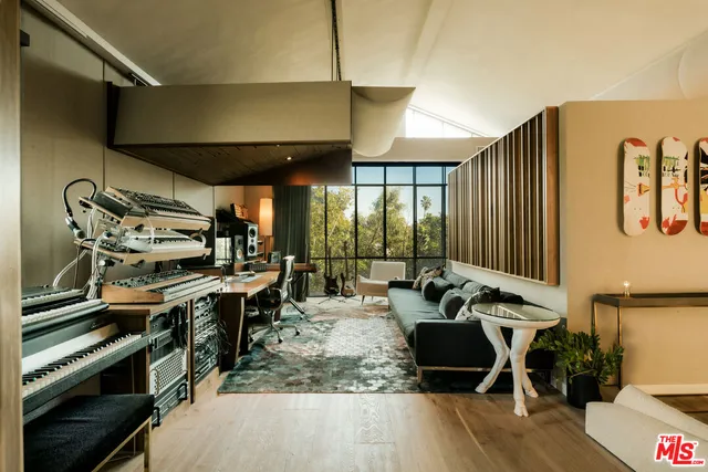 $7,950,000 | 657 Milwood Avenue, Venice, CA 90291