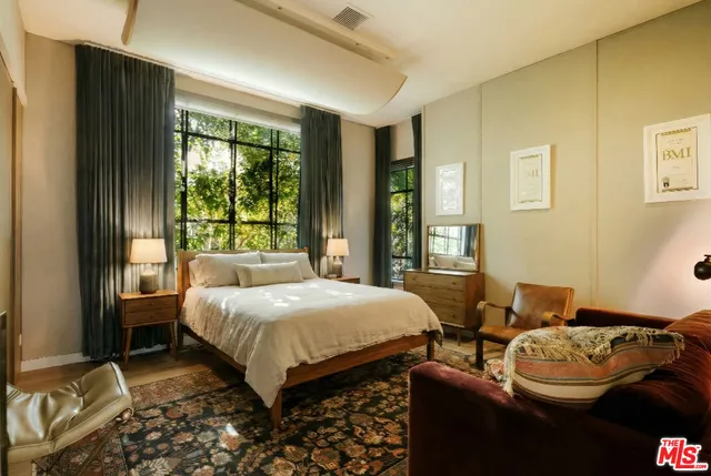 $7,950,000 | 657 Milwood Avenue, Venice, CA 90291