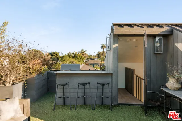 $7,950,000 | 657 Milwood Avenue, Venice, CA 90291