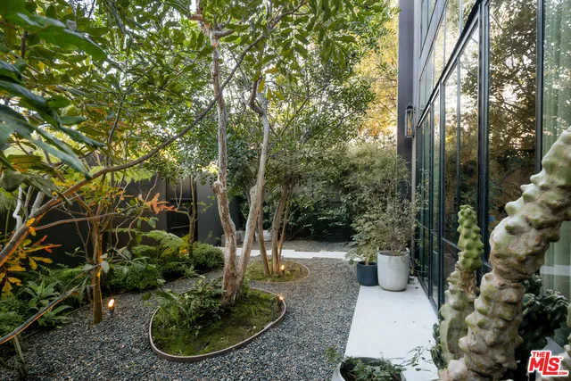 $7,950,000 | 657 Milwood Avenue, Venice, CA 90291