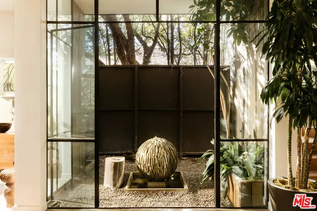 $7,950,000 | 657 Milwood Avenue, Venice, CA 90291