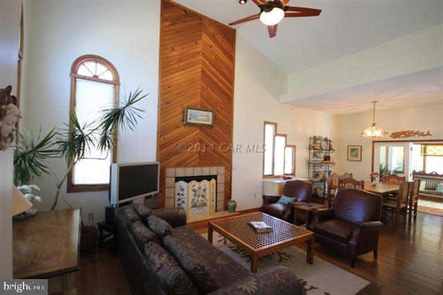 601 Twin Tree Road Ocean City, MD 21842 - Photo 3 of 14 Gallery Image 3