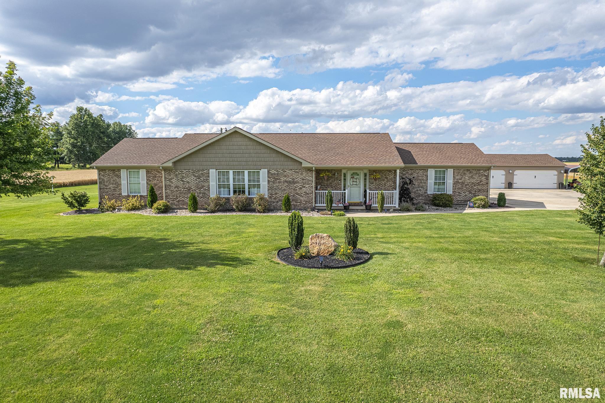 2226 Mills Cart Road Salem, IL 62881 - Photo 2 of 37