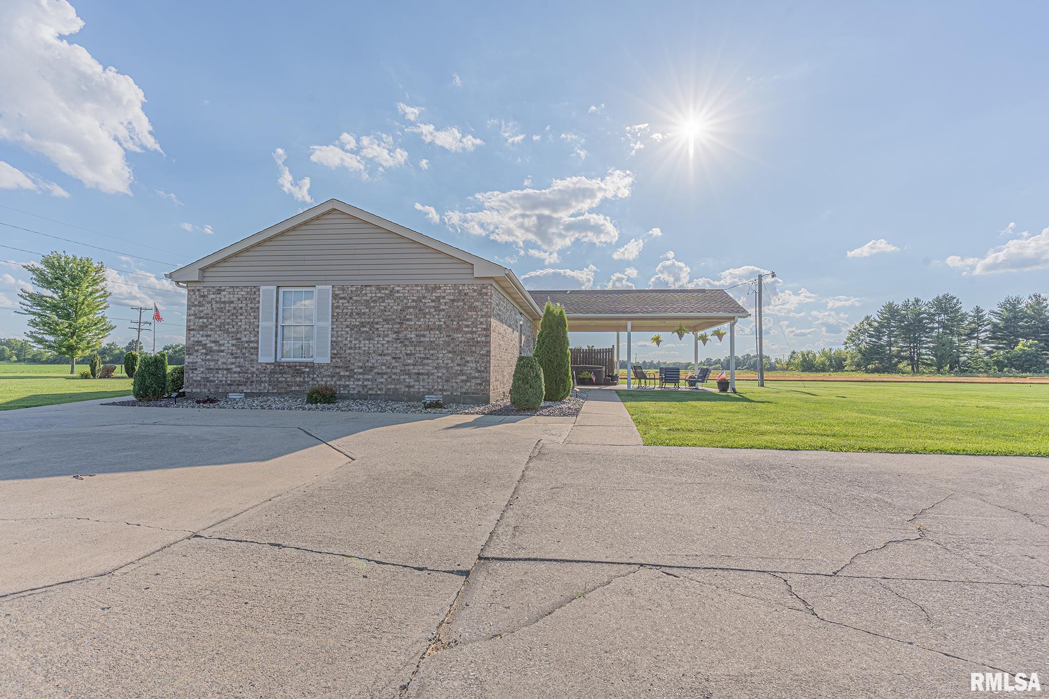 2226 Mills Cart Road Salem, IL 62881 - Photo 34 of 37