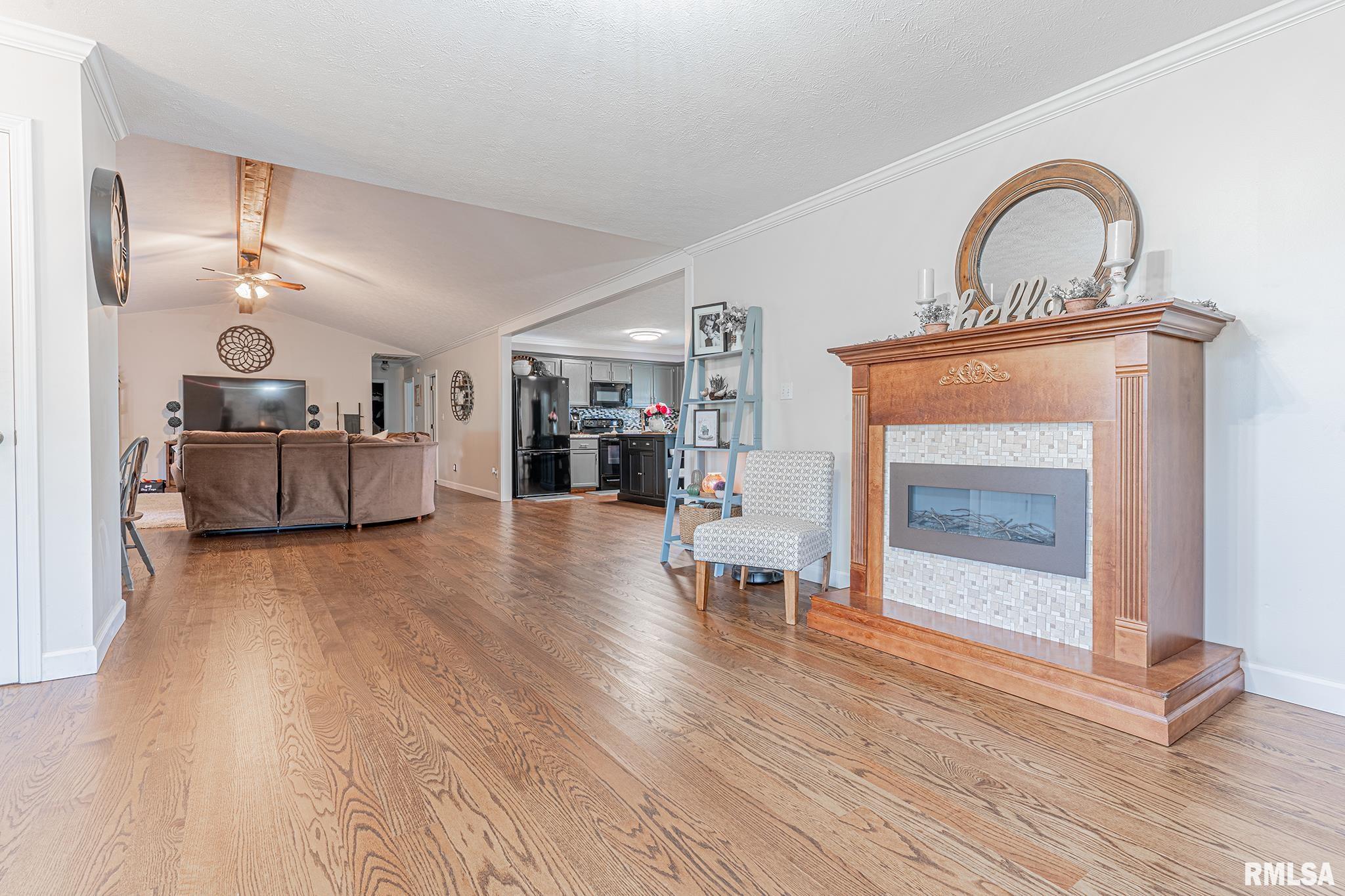 2226 Mills Cart Road Salem, IL 62881 - Photo 10 of 37