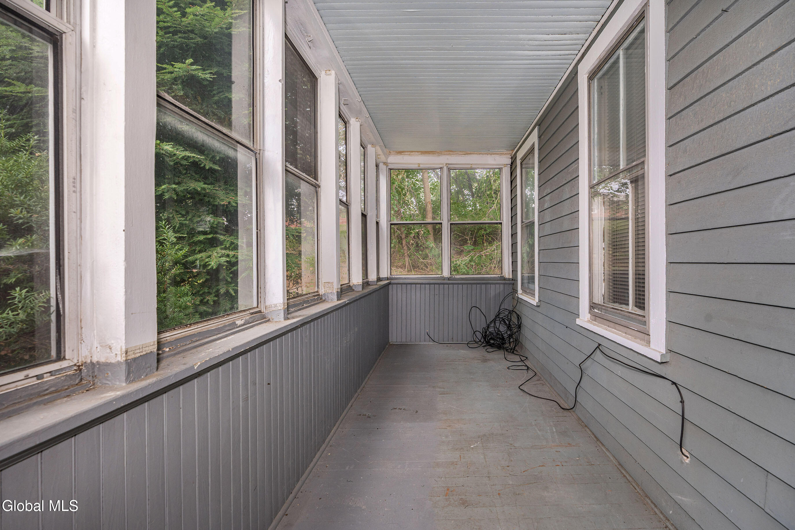 241 Sand Creek Road Colonie, NY 12205 - Photo 44 of 52 040-241-Sand-Creek-Rd