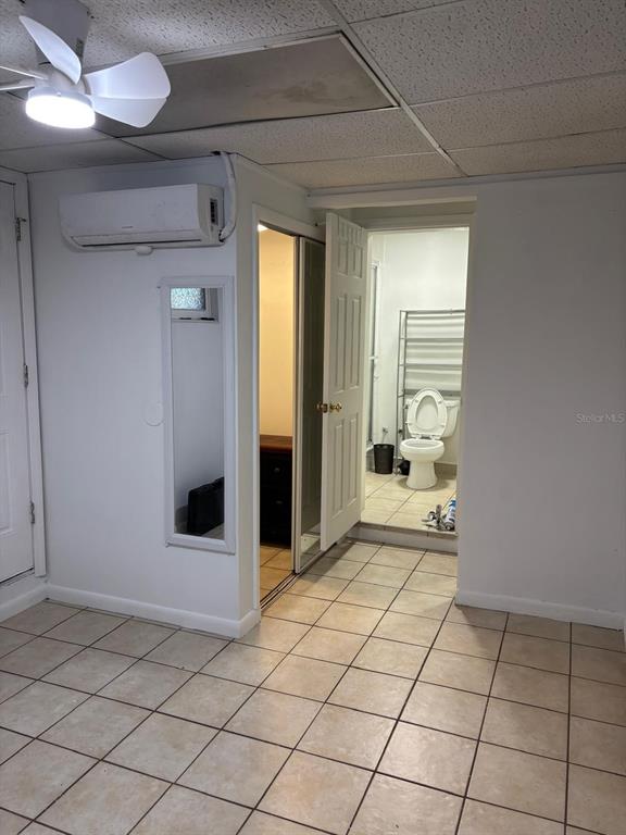 6005 West Clifton Street Tampa, FL 33634 - Photo 27 of 32 a view of a room & utility room