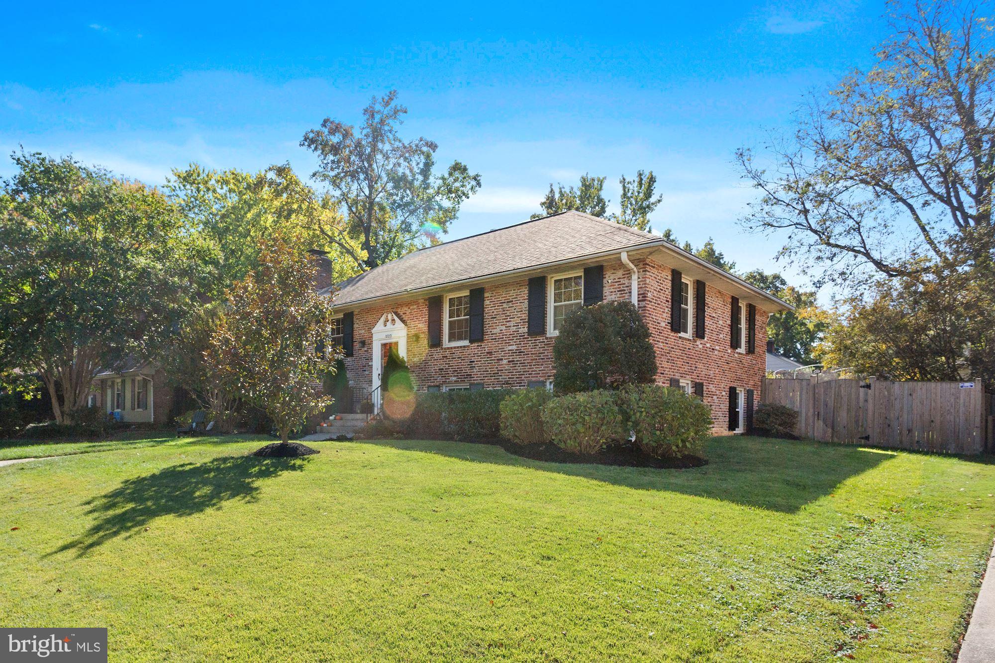 1803 Hackamore Lane Alexandria, VA 22308 - Photo 2 of 25