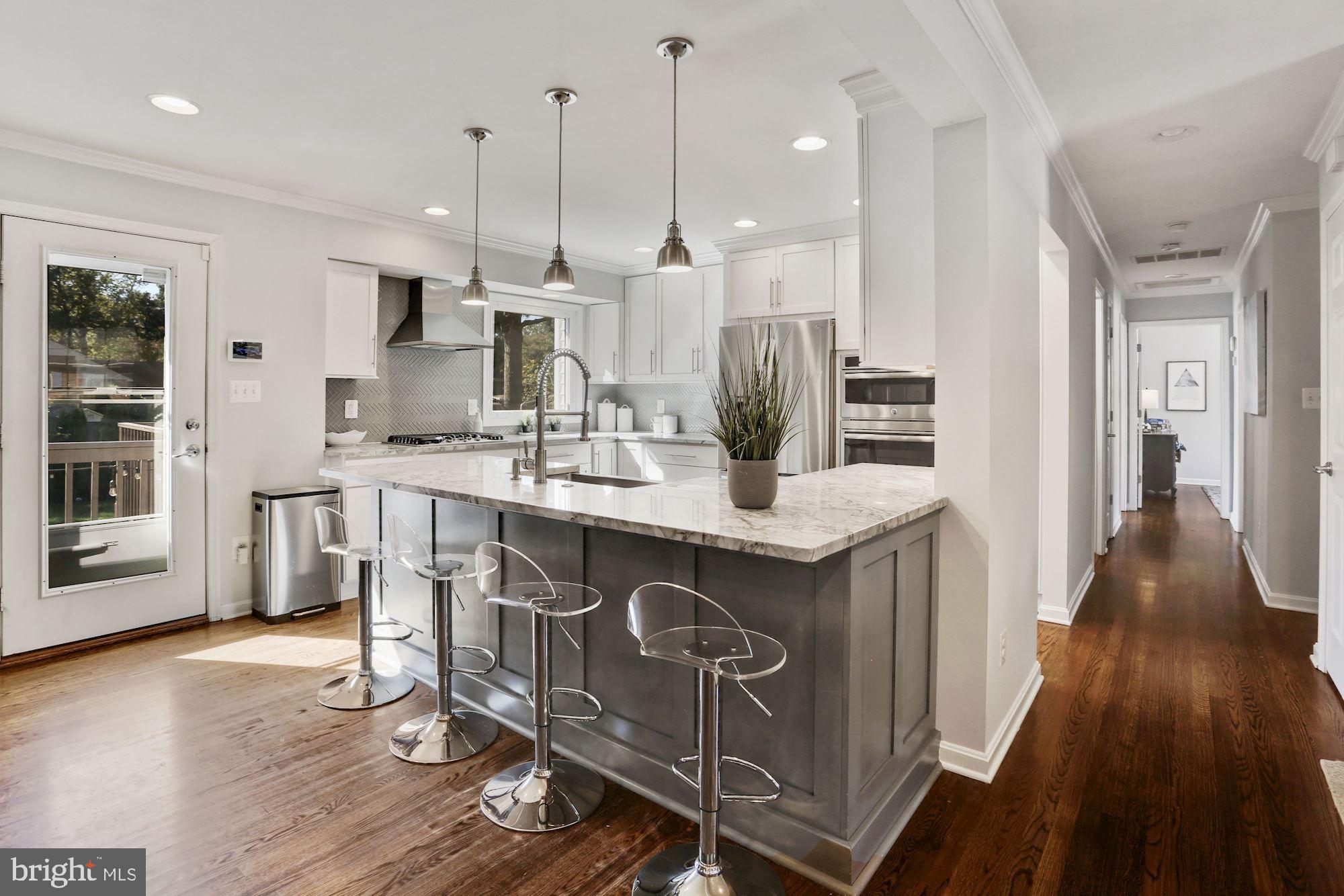 1803 Hackamore Lane Alexandria, VA 22308 - Photo 7 of 25