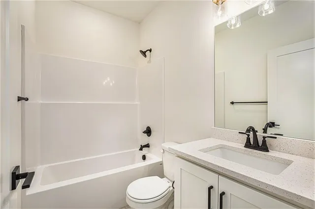 $439,900 | 459 Green Drive, Lawson, MO 64062