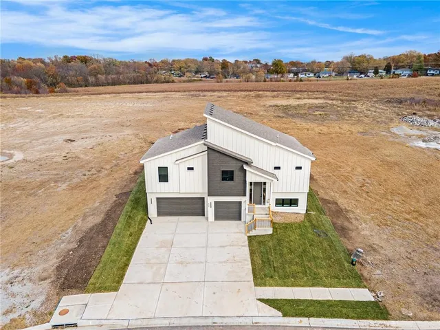 $439,900 | 459 Green Drive, Lawson, MO 64062