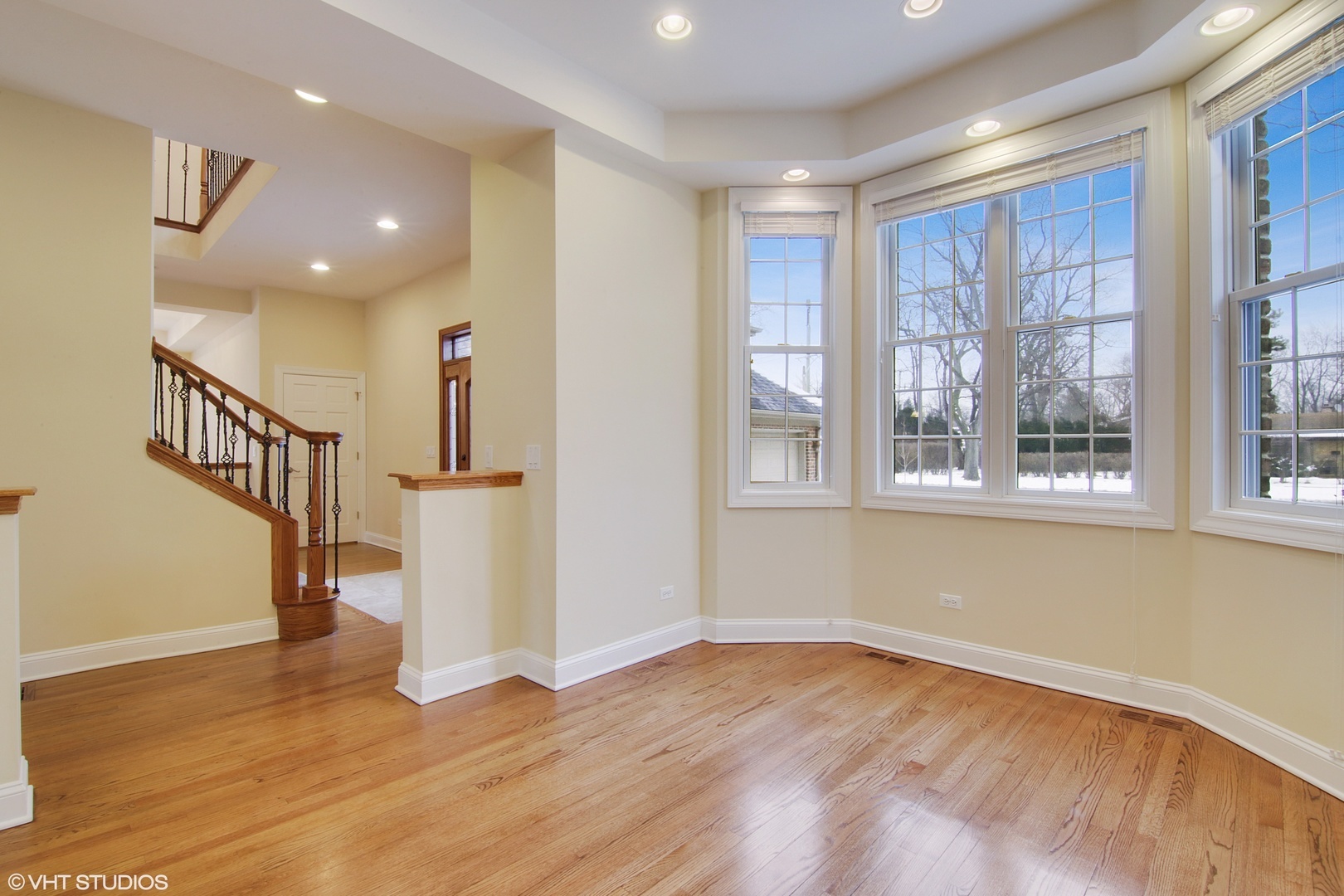 507 Locust Road Wilmette, IL 60091 - Photo 5 of 25
