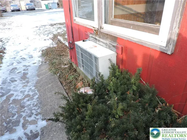 $1,400 | 866 North Van Buren Street, Allentown, PA 18109