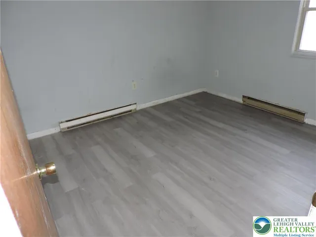 $1,400 | 866 North Van Buren Street, Allentown, PA 18109