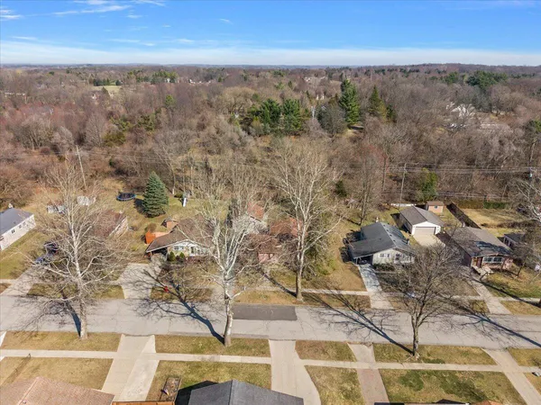 $375,000 | 764 Manor Drive, Milford, MI 48381