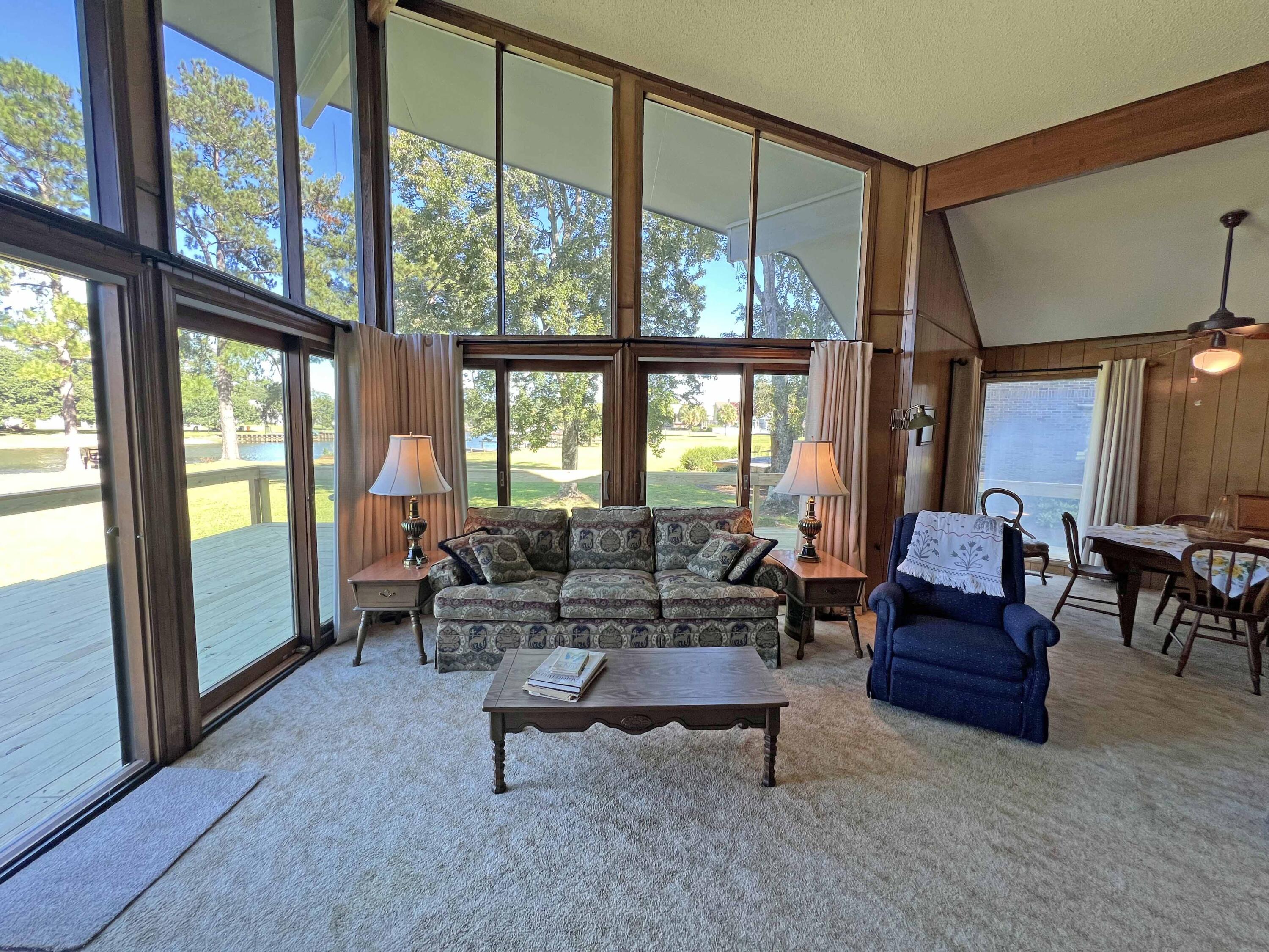 9576 Washington Davis Road Summerton, SC 29148 - Photo 22 of 50 Great Room