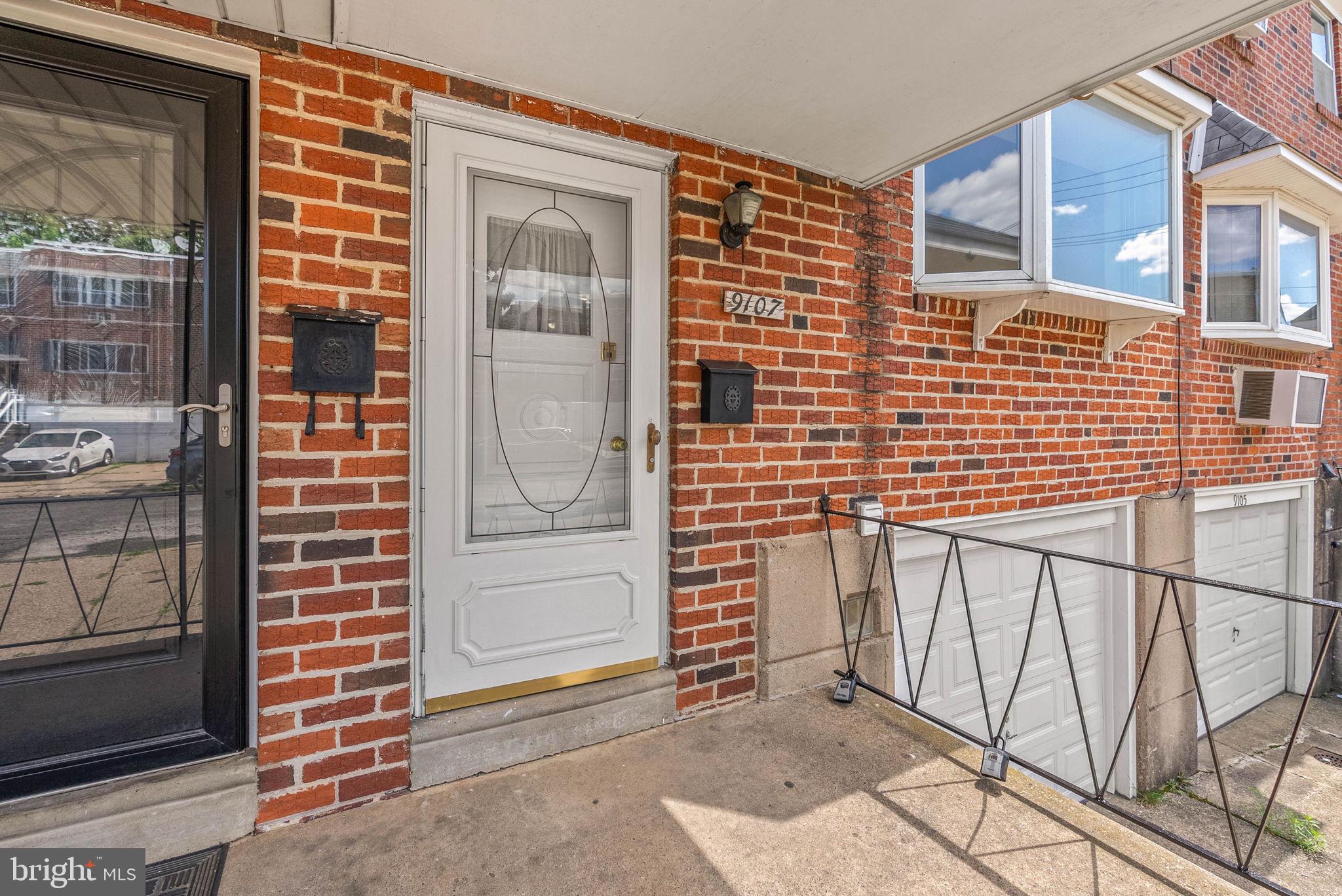 9107 Ryerson Road Philadelphia, PA 19114 - Photo 4 of 30